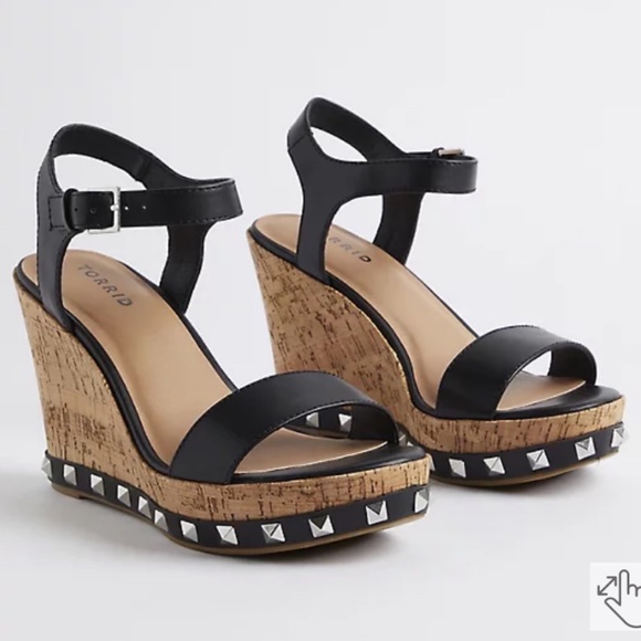 NWT TORRID WW Studded Platform Wedge - Faux Leather Black - Picture 2 of 8